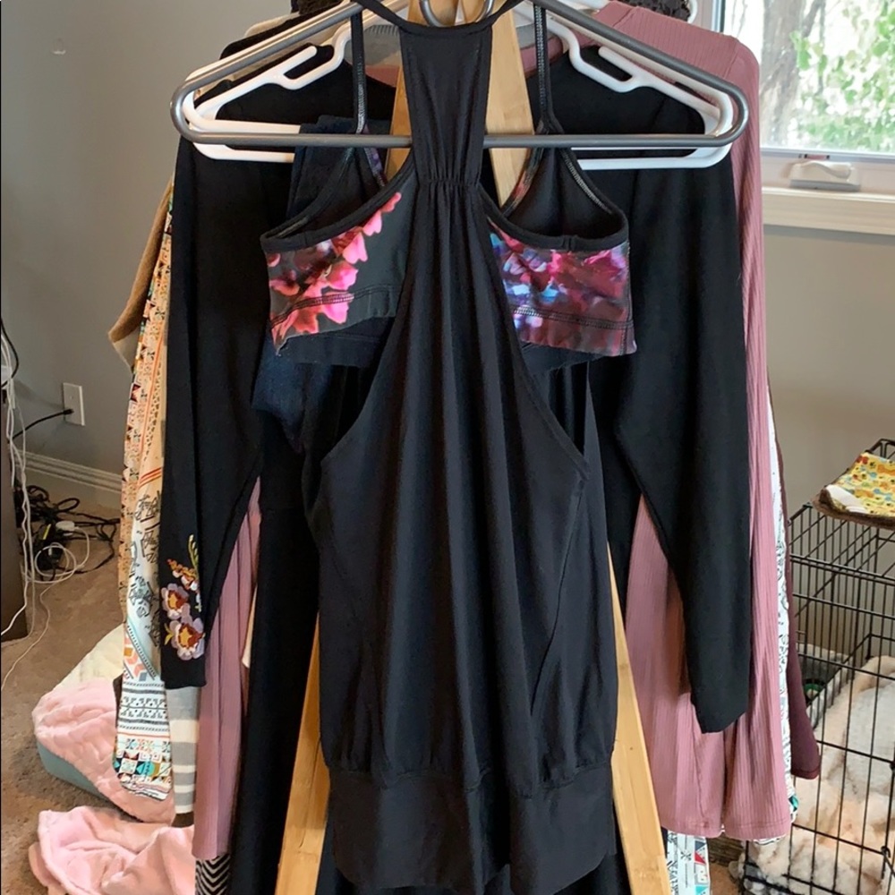 Lululemon top
